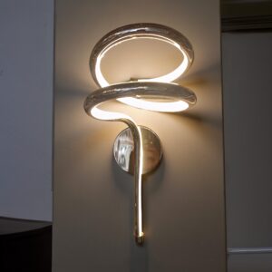 Twisted Bloom LED Wall Light – Modern Decorative Fixture
